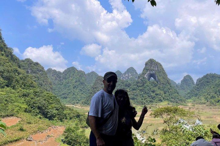 Cao Bang: Loop Tour 3 Days 2 Nights with Local Guide