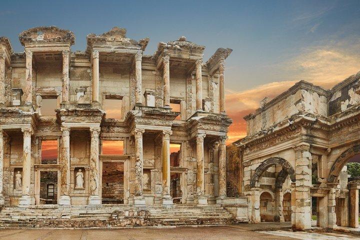 Ephesus Day Tour with Terrace Houses and Sirince Village