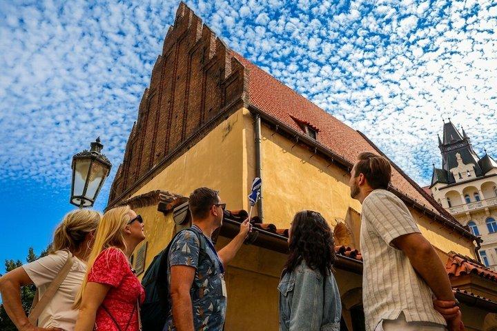 Prague Guided Jewish Quarter and Old Cemetery Tour with Tickets