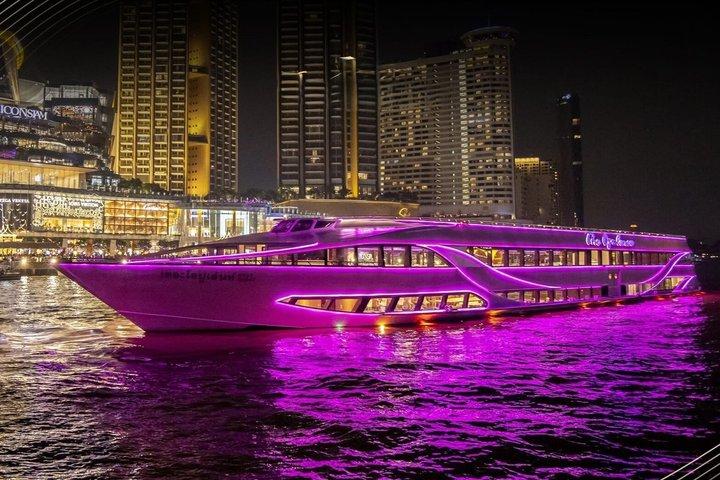 The Opulenceによるバンコク大晦日カウントダウンクルーズ