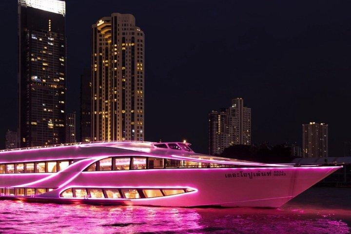 The Opulenceによるバンコク大晦日カウントダウンクルーズ