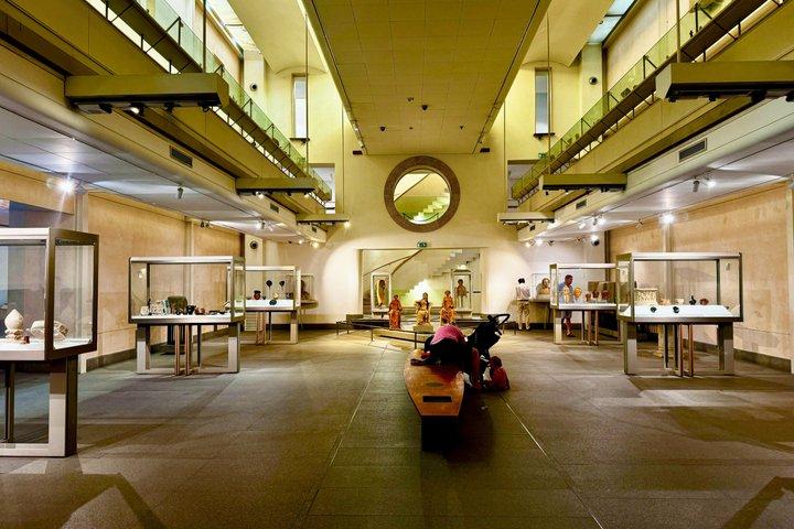 マッシモ宮殿と古代ローマ博物館入場（シティガイド付き）