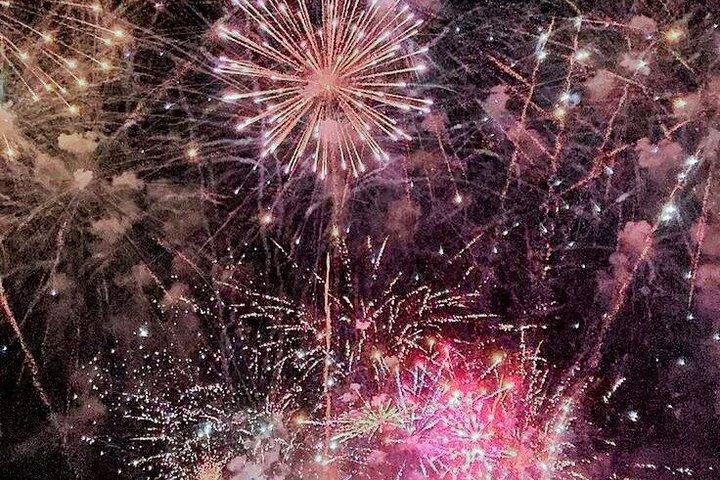 Istanbul New Years Eve Yacht Party with Fireworks and Belly Dance