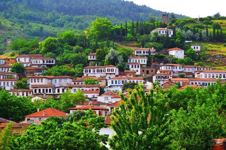Ephesus Day Tour with Sirince Village and House of Virgin Mary
