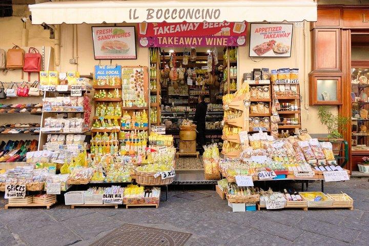 ローマからの日帰り旅行：ポンペイ＆ソレント・アマルフィ海岸を探索