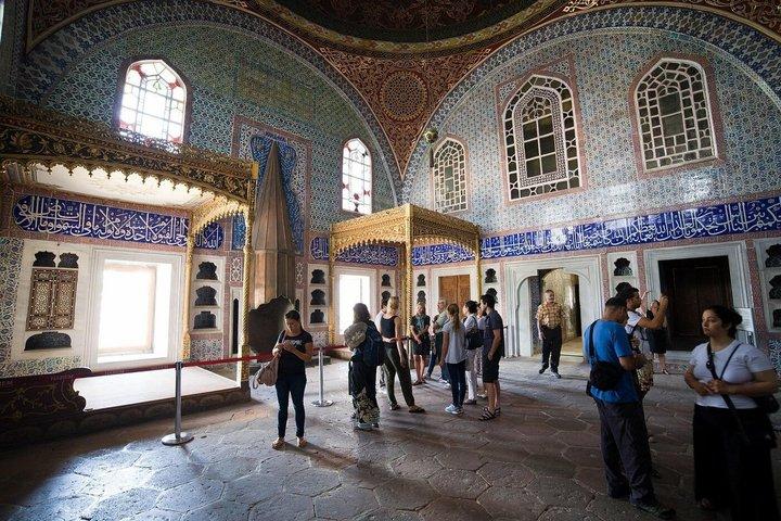 Topkapi Palace and Ottoman Heritage Audio Guide Experience