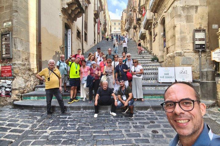 Guided tour of the Unesco historic center of Caltagirone