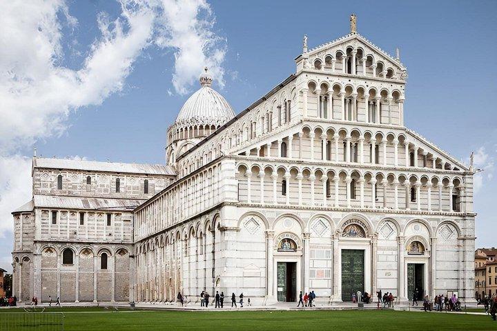 Pisa: Leaning Tower Timed Entry & All Monuments of Miracle Square