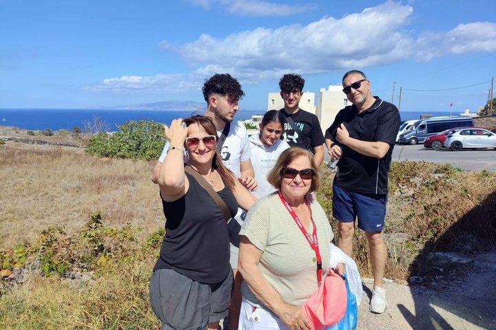 Santorini Private Excursion for Cruise Passengers and Visitors