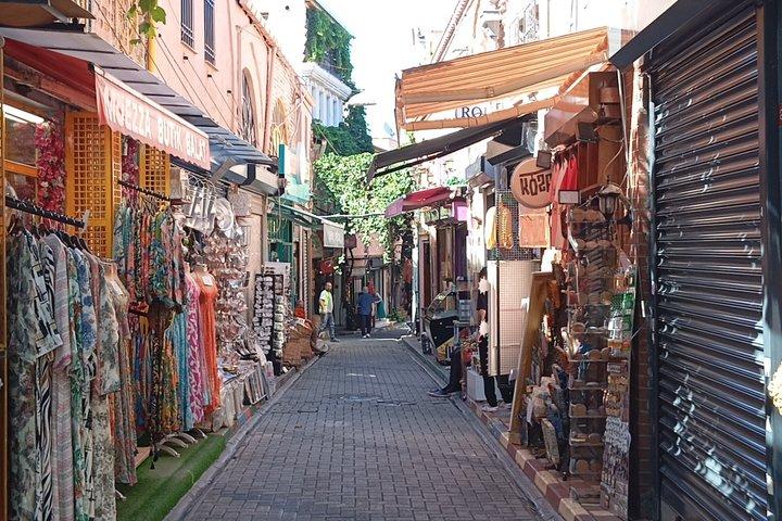 Istanbul Vintage Flea Market & Antique Photo Tour by Motorcycle