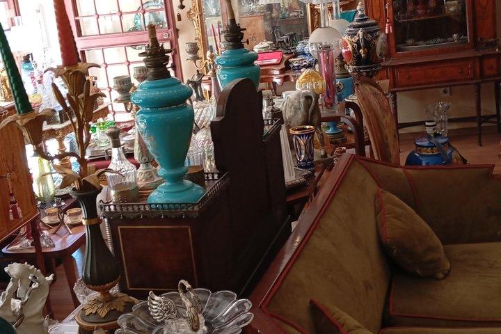 Istanbul Vintage Flea Market & Antique Photo Tour by Motorcycle