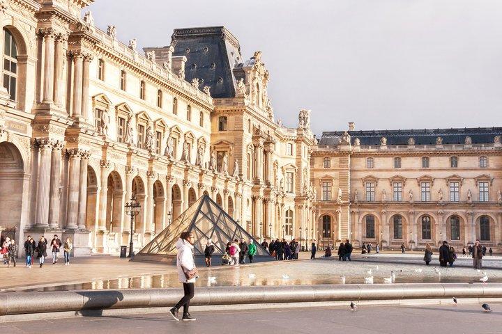 Uma viagem curada privada através do Louvre