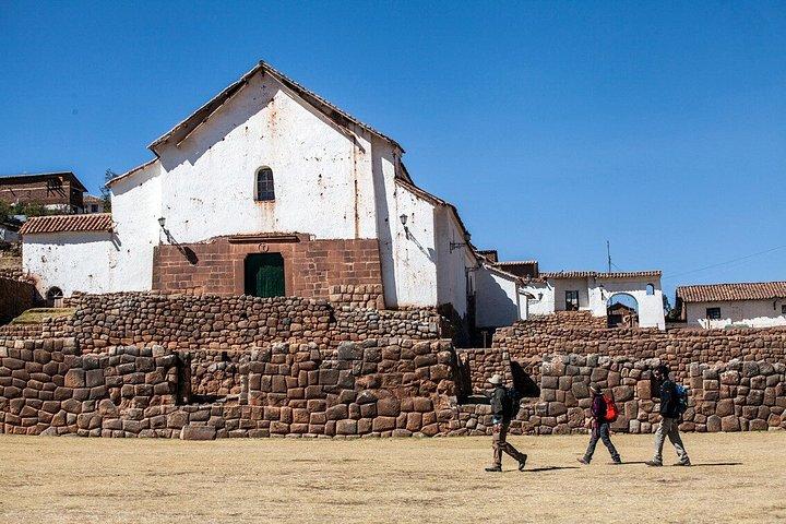2 - Day Sacred Valley Experience: Vattenfall, Kolibrier,Chinchero