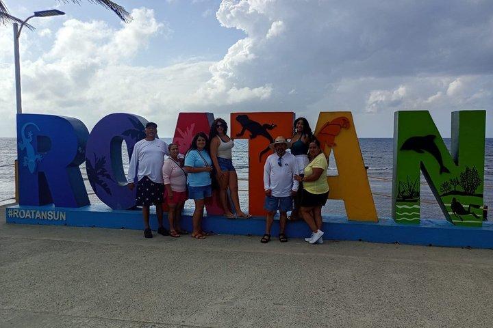 Van for a Day mahagony/Roatan ports