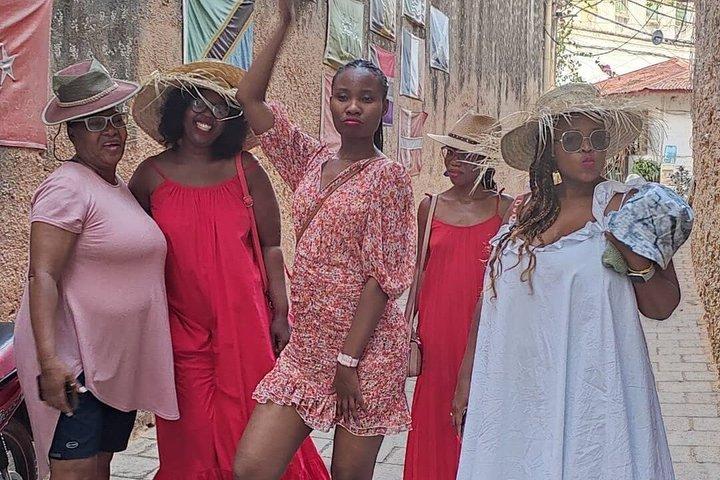 Stonetown Historical Walking Tour & Traditional Lunch