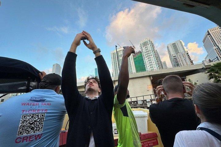 マイアミ川観光クルーズマイアミスカイラインと建築