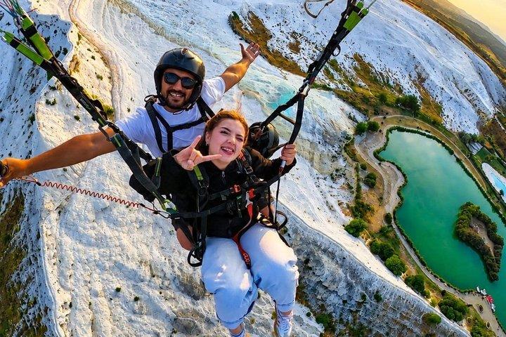 Tandem Paragliding Adventure Over Pamukkale
