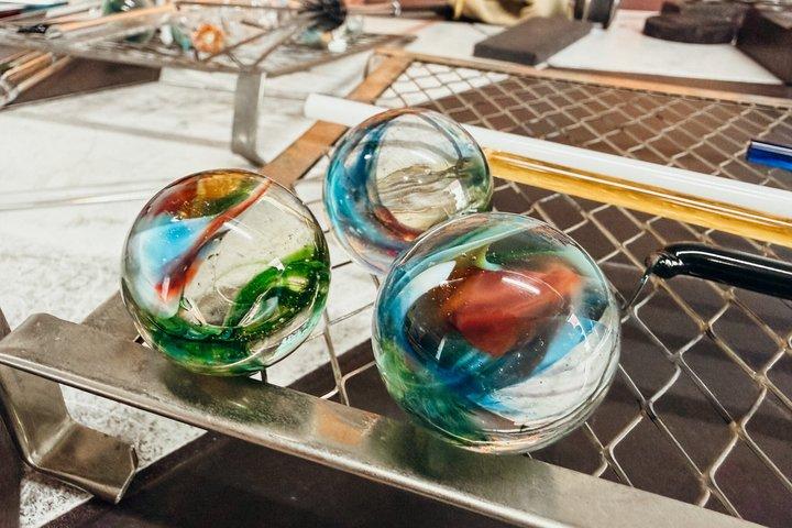 オレゴン州ポートランドの初心者向け吹きガラスレッスン