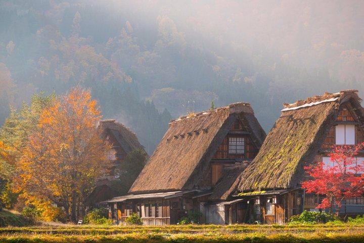 Fairytale Japan: Shirakawa-go & Takayama Day Tour from Nagoya