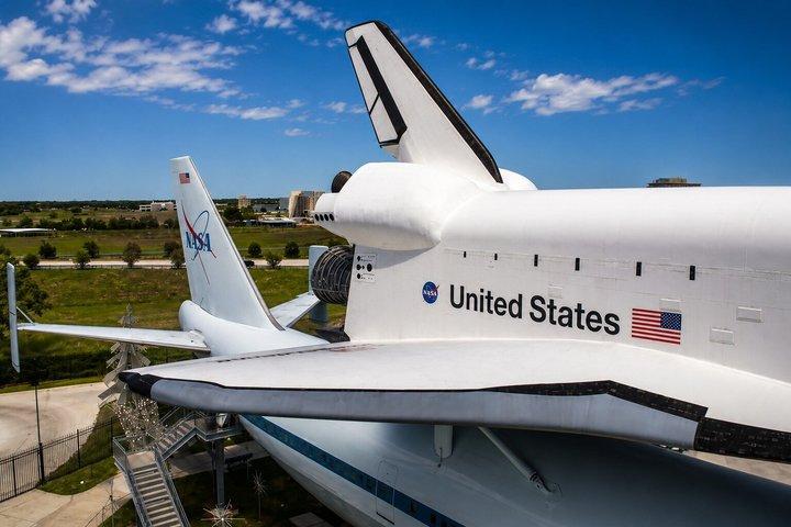Houston NASA Space Center Round-Trip Transport & Tip-Sheet