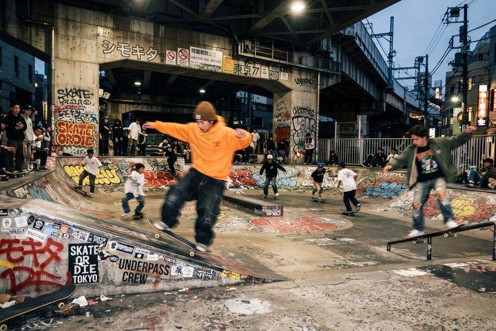ビンテージショップを巡る下北沢ウォーキングツアー