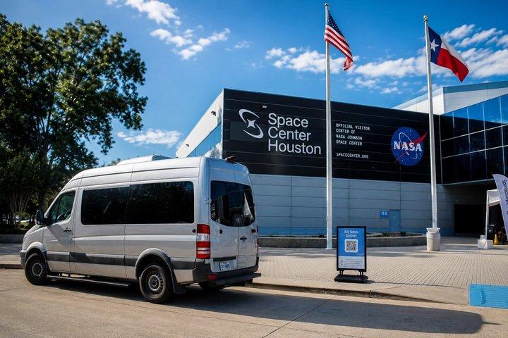 Houston NASA Space Center: Round-Trip Transportation