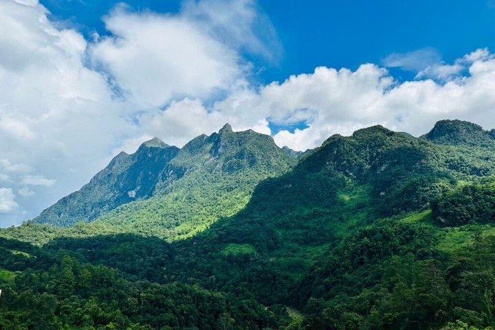 チェンダーオの終日洞窟山からの眺め