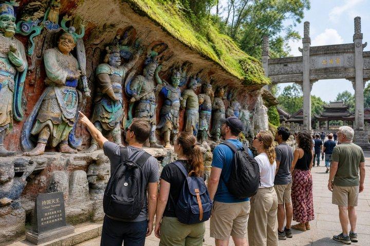 重慶大祖岩彫刻日帰りツアー(ランチ付き)