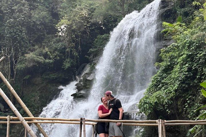 Chiang Mai Ethical Elephant Sanctuary e Pha Dok Siew Trail