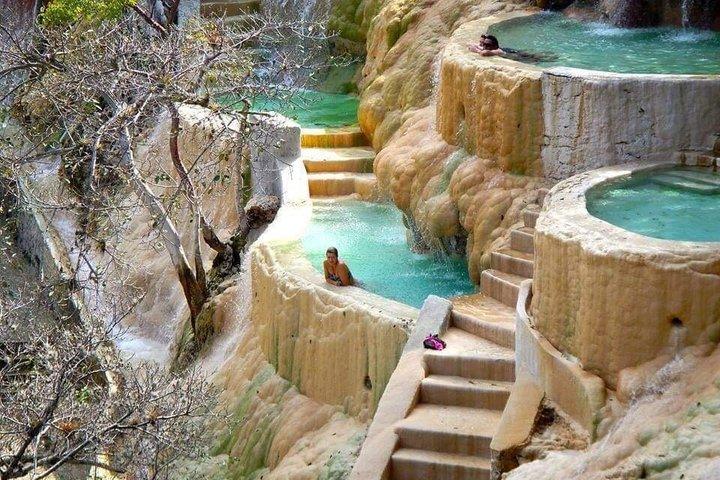 メキシコシティ発、トラントンゴ洞窟日帰りツアー