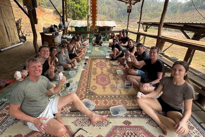 Chiang Mai Ethical Elephant Sanctuary e Pha Dok Siew Trail