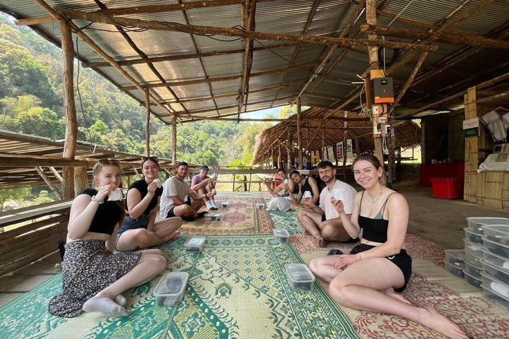 Chiang Mai Ethical Elephant Sanctuary e Pha Dok Siew Trail
