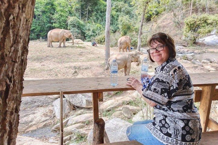 Chiang Mai Ethical Elephant Sanctuary e Pha Dok Siew Trail