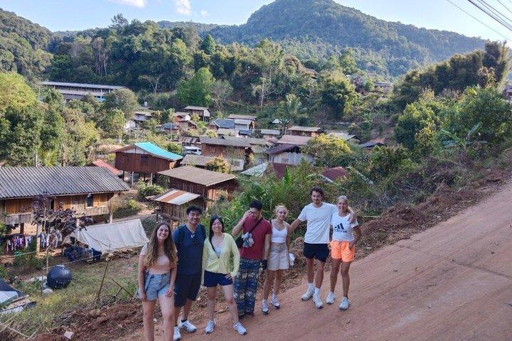 Chiang Mai Ethical Elephant Sanctuary e Pha Dok Siew Trail