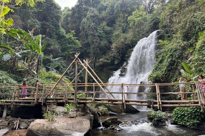 Chiang Mai Ethical Elephant Sanctuary e Pha Dok Siew Trail