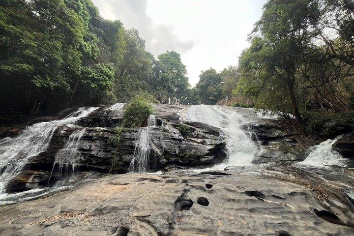 Chiang Mai Ethical Elephant Sanctuary e Pha Dok Siew Trail