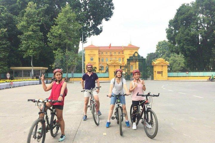 3.5時間ハノイサイクリングツアー：カントリーサイド＆トレインストリート