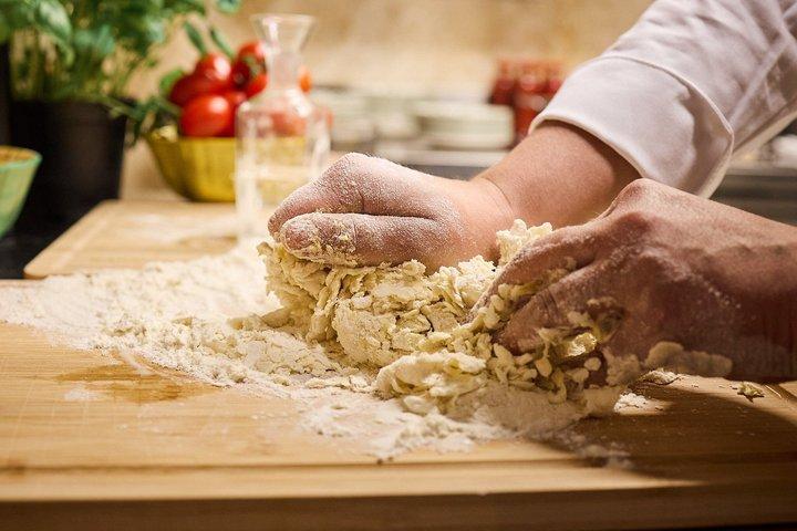 ローマからのモンテプルチアーノ料理教室とワインテイスティング