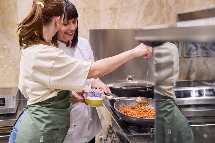 ローマからのモンテプルチアーノ料理教室とワインテイスティング