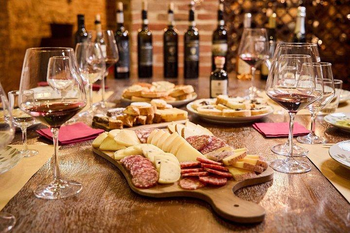 ローマからのモンテプルチアーノ料理教室とワインテイスティング