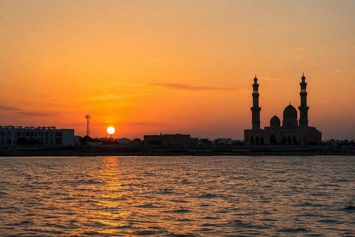夕日と海岸の旅マスカット