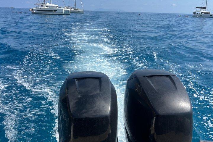 ローマからパルマローラ島とポンツァ諸島への日帰り旅行
