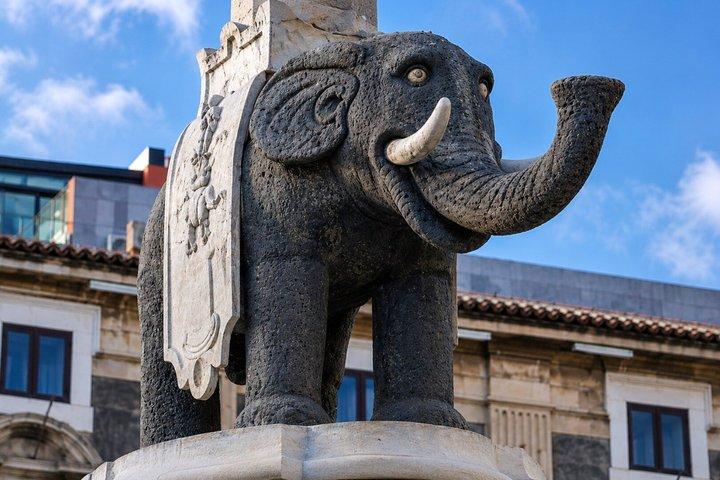 Catania Highlights & Hidden Gems: Tour Privato con una Guida Locale