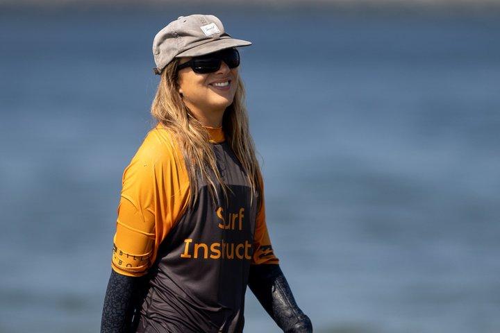 Porto Surf Lesson with Experienced Surf School
