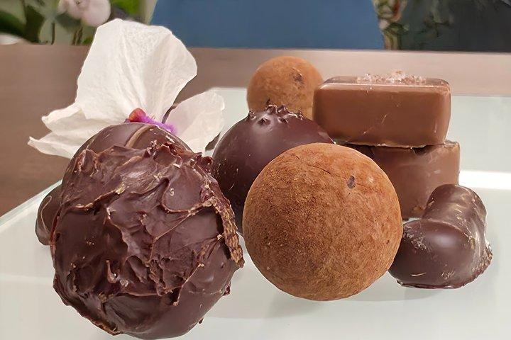 Lucerne Highlights & Swiss Chocolate Delights with Seasonal Treat