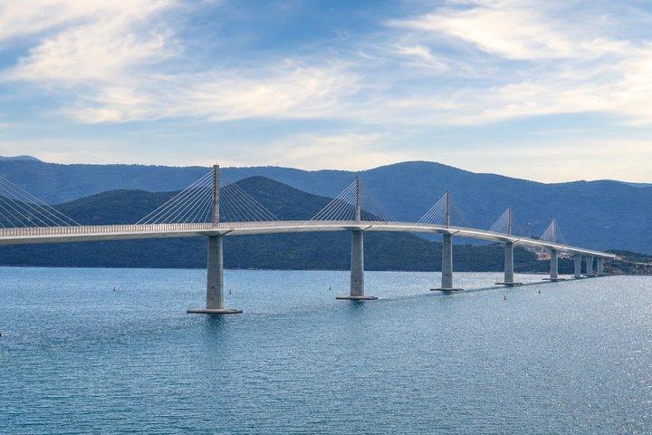 ドゥブロブニクのプライベート、石とモスタル停留所で乗り換えを分割
