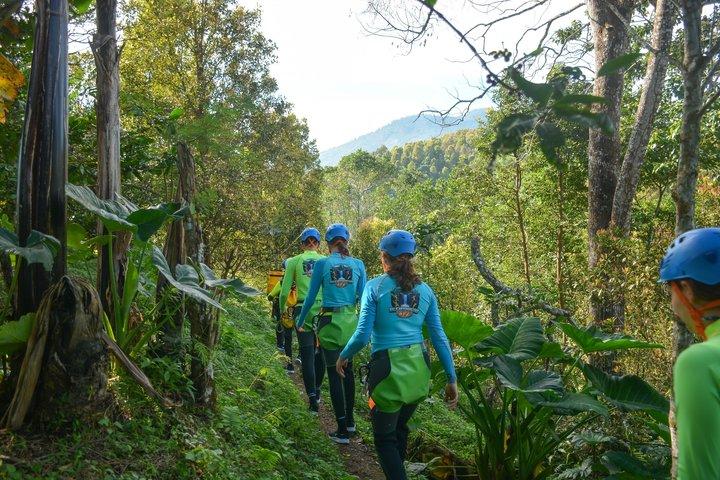 Bali Canyoning Trip – Esplora cascate e gole nascoste