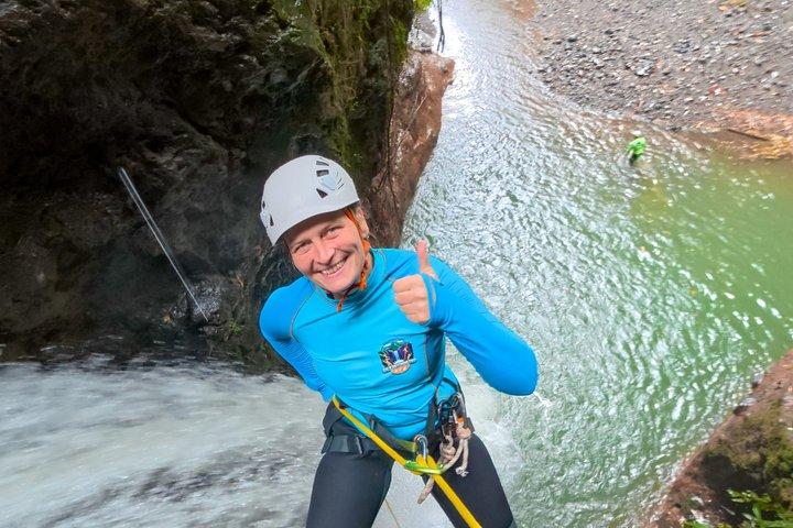 Bali Canyoning Trip – Esplora cascate e gole nascoste