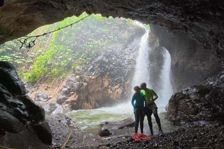 Bali Canyoning Trip – Esplora cascate e gole nascoste