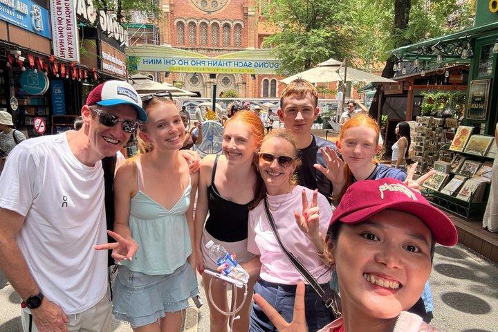 Ho Chi Minh: Downtown Walking Tour med lokale